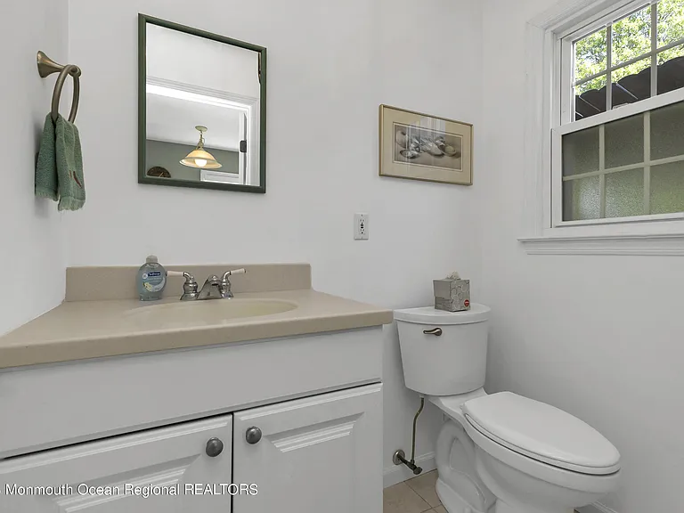 203 Washington Blvd — Photo 16