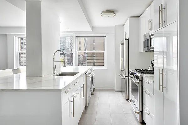 Sold by Compass | media 8