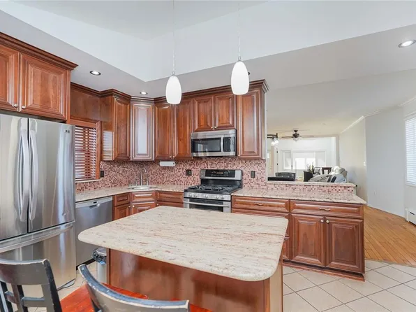 59-59 58th Road image 9 of 28