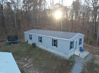 14 Grand Pierre Dr, Golconda, IL 62938