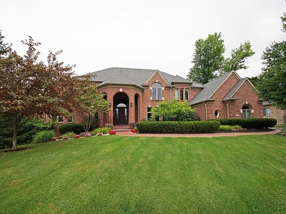 2nd image of 914 Bloomfield Knoll Dr
