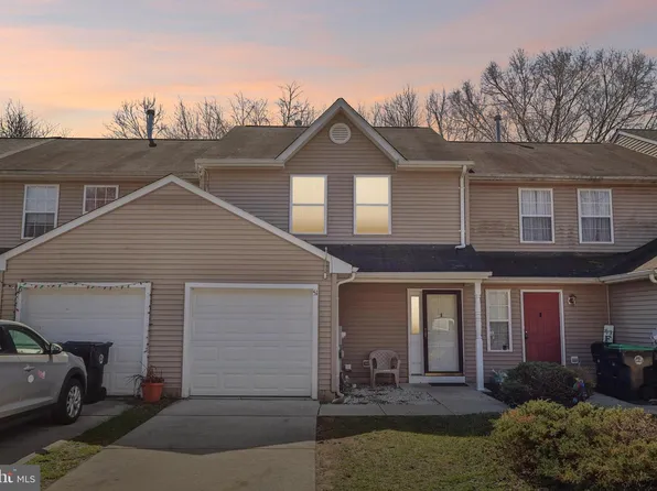 51 Highmeadows Dr, Sicklerville, NJ 08081