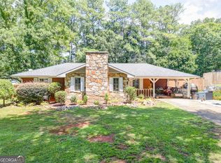 8 Arrowhead Dr, Cartersville, GA 30120