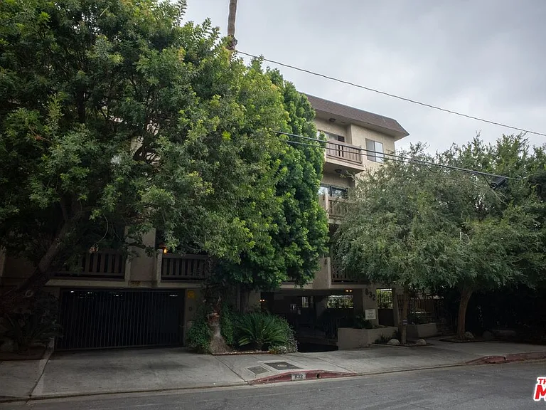 832 Palm Ave #206 — Photo 25