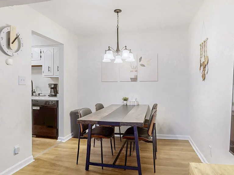 253 White Oak Rd #C — Photo 4