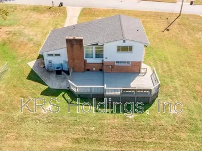 103 Middleboro Pl — Photo 9