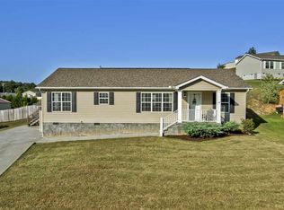 1191 Case View Rd, Dandridge, TN 37725