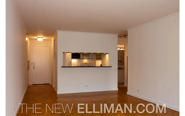 Rented by Douglas Elliman | media 16