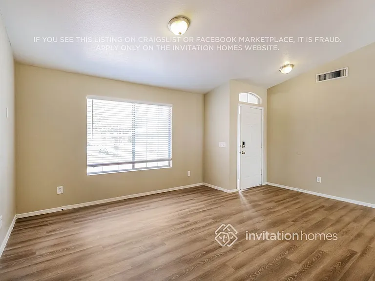 2703 N 87th Ave — Photo 6