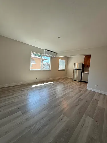 1514 V St #8 Photo 1