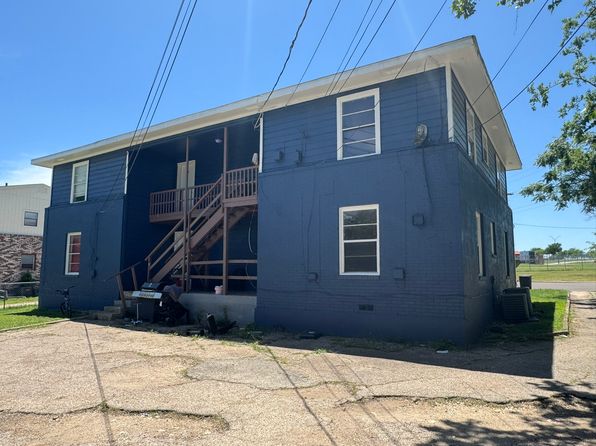 907 Sissom Rd APT 4