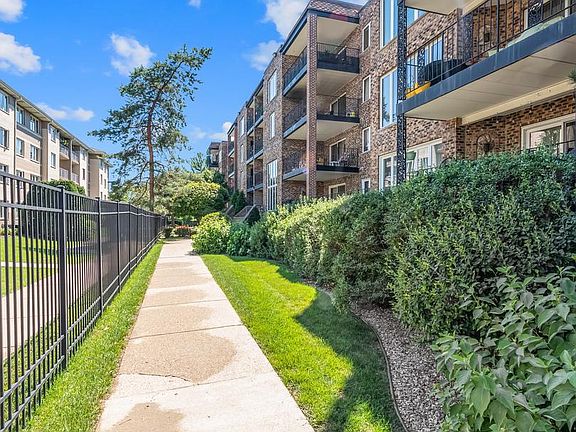 5th image of 467 Hiawatha Trl APT 204