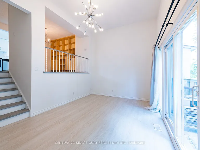 44 Chester Le Blvd #32 — Photo 8