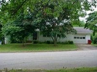 100 W 17th St, Cassville, MO 65625