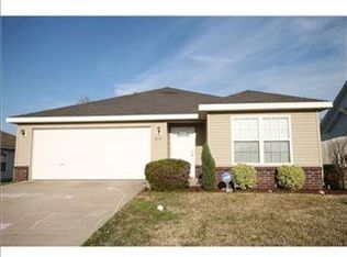 819 Tunbridge Dr, Bentonville, AR 72712