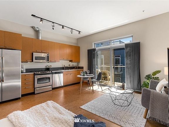 2nd image of 1414 12th Ave #604-1