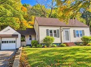 2485 Morgan Hill Rd, Easton, PA 18042