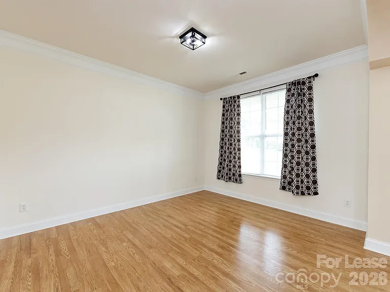 10836 Clark St — Photo 7
