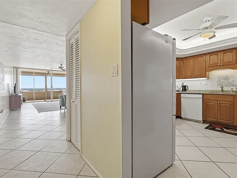17920 Gulf Blvd #1401 — Photo 8