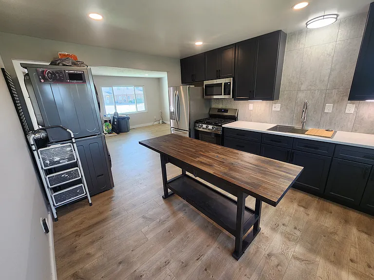 8139 Grand River Rd #2 — Photo 29