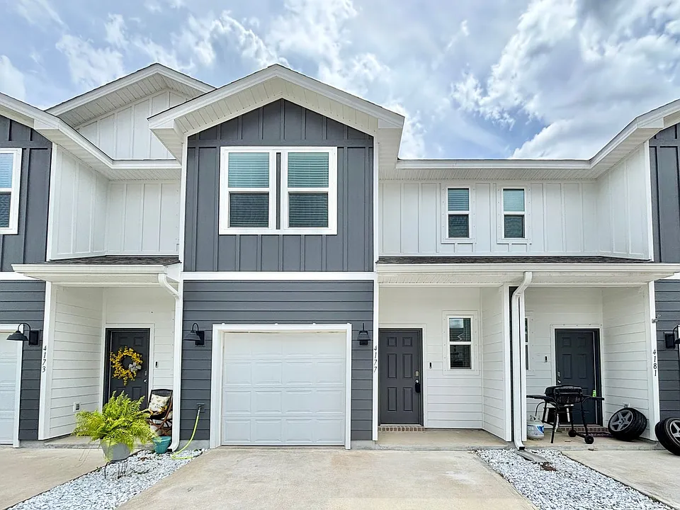 4177 Pendragon Cir