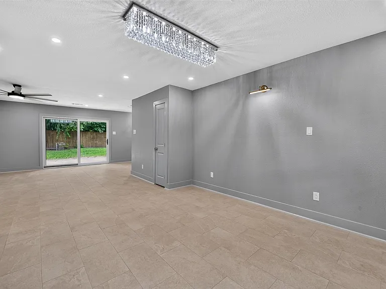 4131 Knotty Oaks Trl — Photo 7