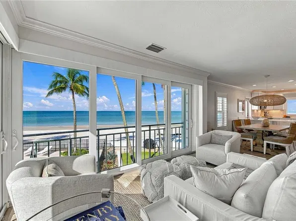 2401 Gulf Shore BLVD N #8, NAPLES, FL 34103