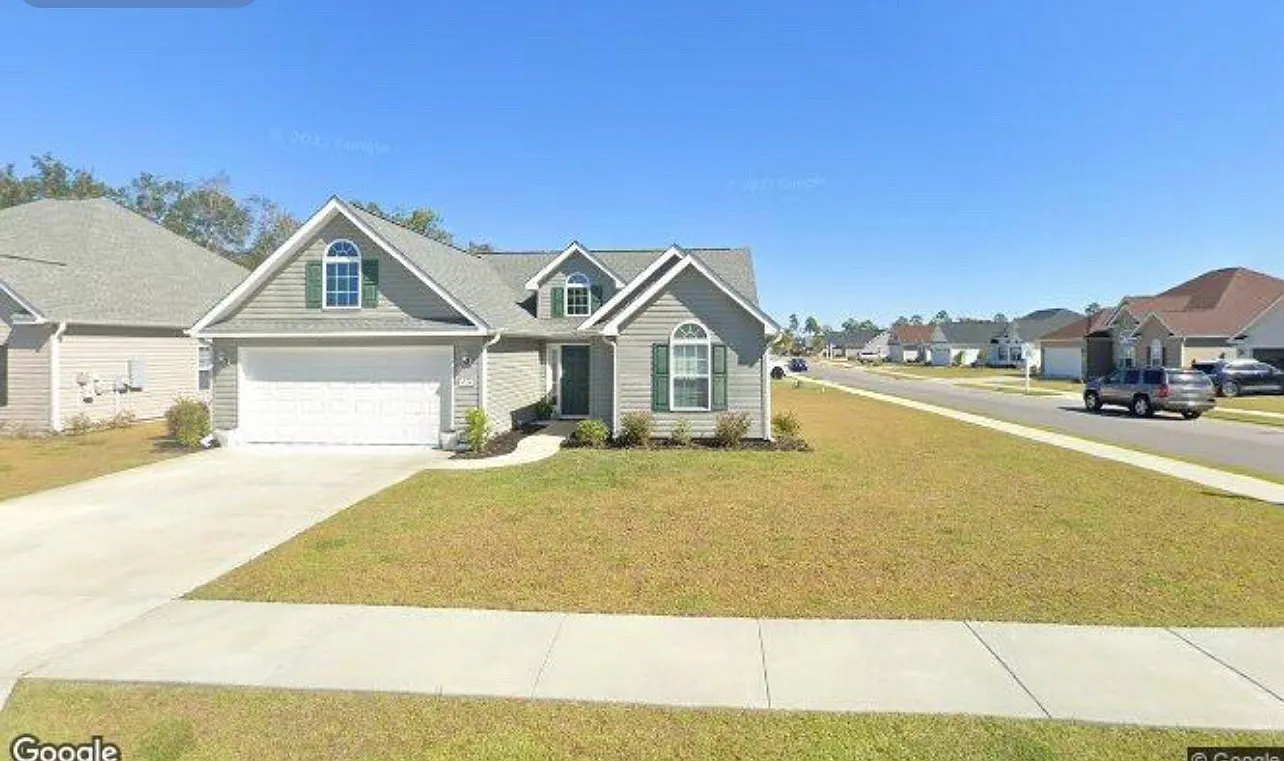 3 bed, 1400 sqft, $2,200 — Photo 2
