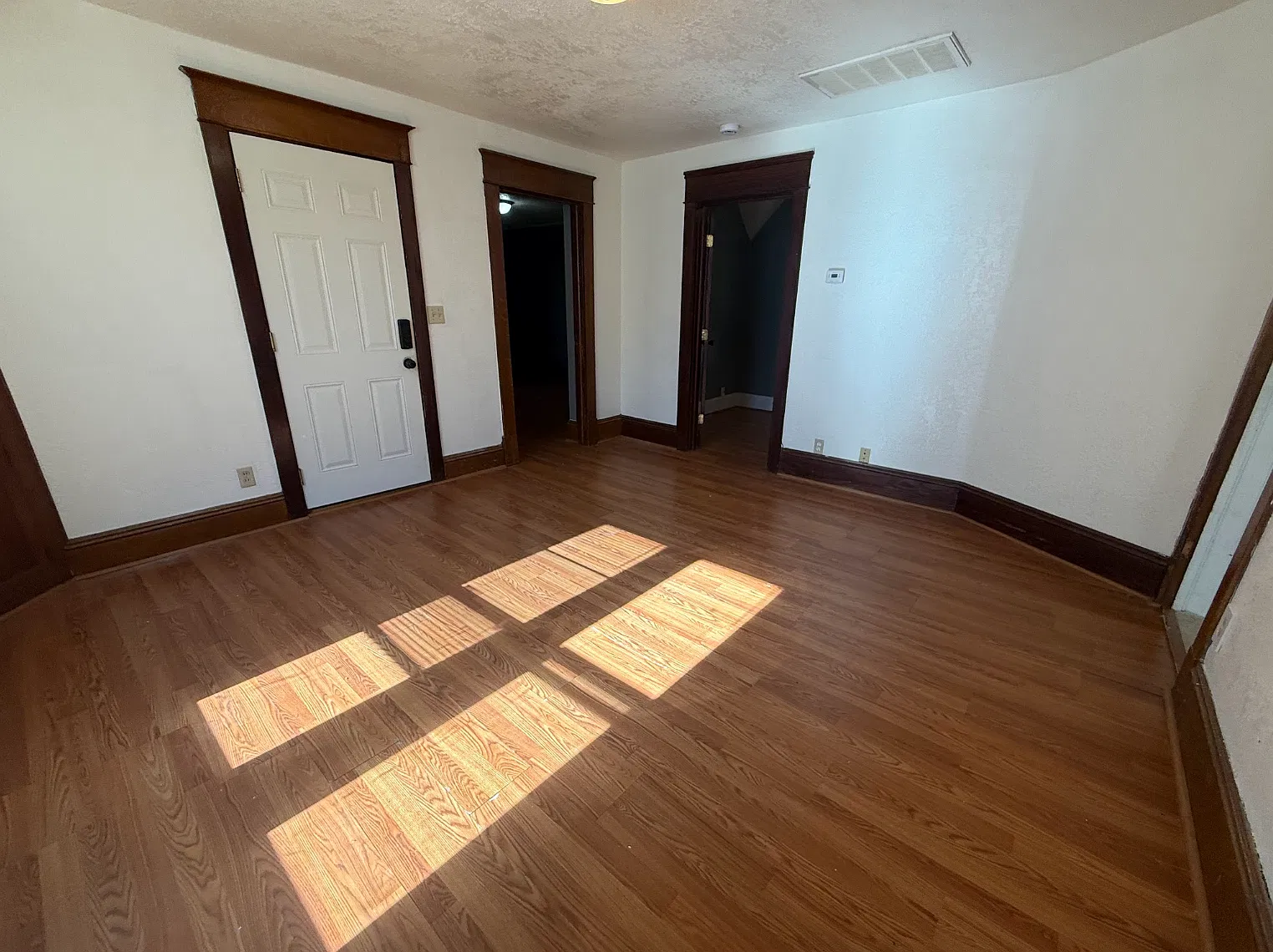 1040 Jessie St - 2 — Photo 4