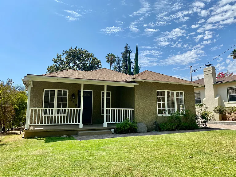 1051 N Wilson Ave — Photo 1