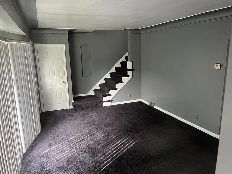 1 Stratman St — Photo 6