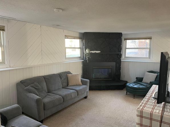 4008 White Bear Ave