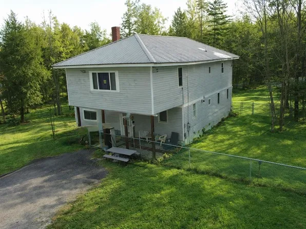 9 Grant Drive, Dover-Foxcroft, ME 04426