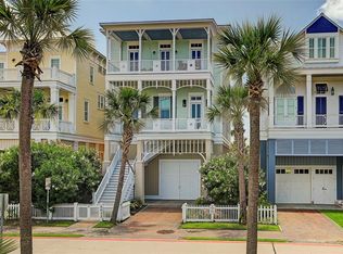 2633 E Seaside Dr, Galveston, TX 77550