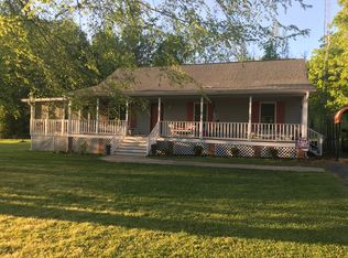 37 Cypress Point Ct, Chappells, SC 29037