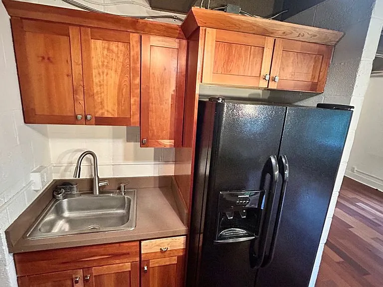 505 Cherry St SE #100 — Photo 4