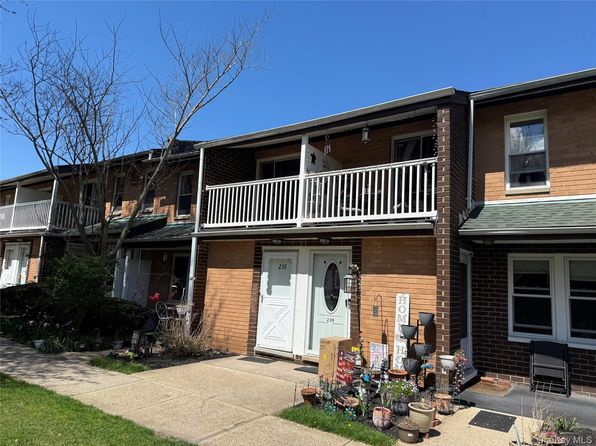 238 Artist Lake Dr