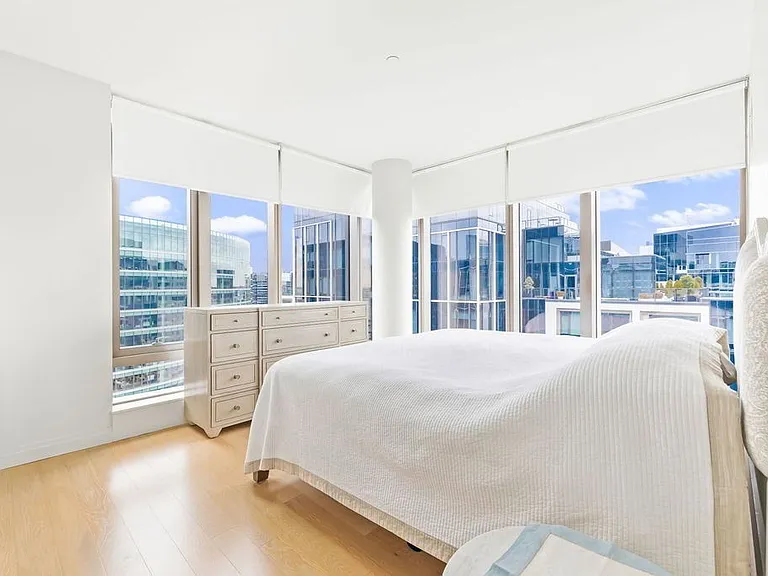 135 Seaport Blvd #2201 — Photo 9