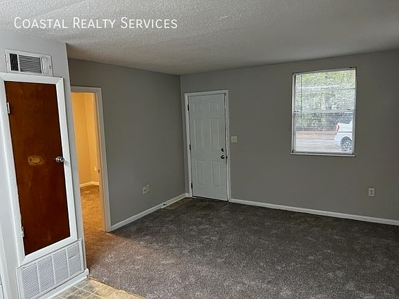 2nd image of 947 Don Dr #D