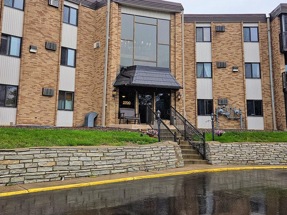 1st image of 2700 Oxford St N APT 117