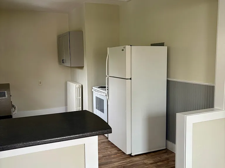 9 Cliff St — Photo 2