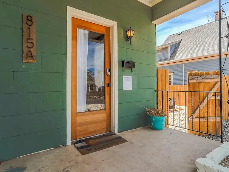815 E Cache La Poudre St #A — Photo 6