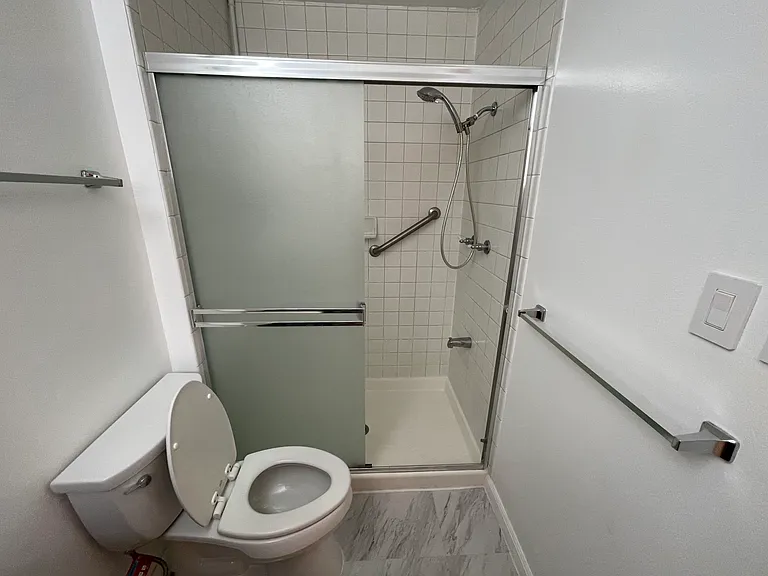 3420 Fleetwood Dr — Photo 12