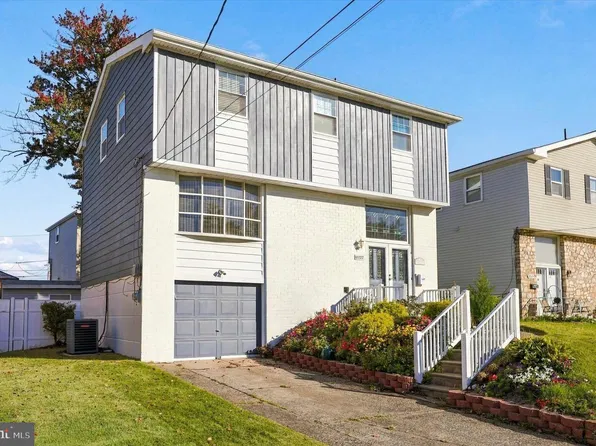 10222 Clark St, Philadelphia, PA 19116