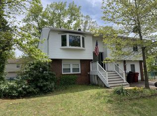 22 Pigeon Pl, Bayville, NJ 08721