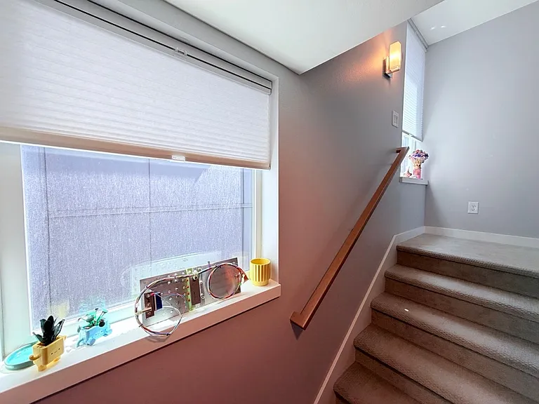 503B NE 72nd St — Photo 30