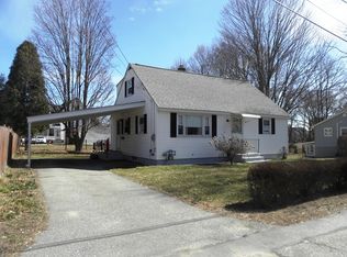 14 Frechette St, Lowell, MA 01854