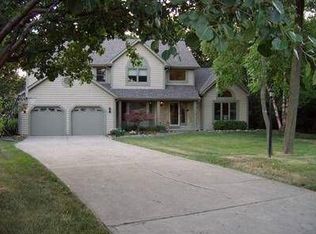 8205 Lindfield Dr, West Chester, OH 45069
