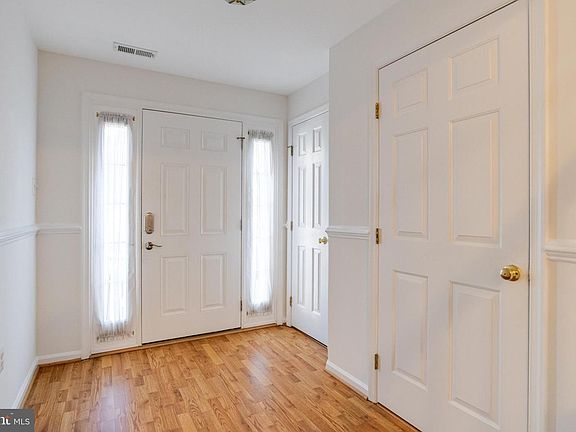 3rd image of 4647 Weston Pl
