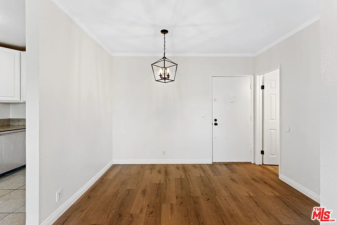 2 bed, 2.0 bath, 753 sqft, $3,350 — Photo 4